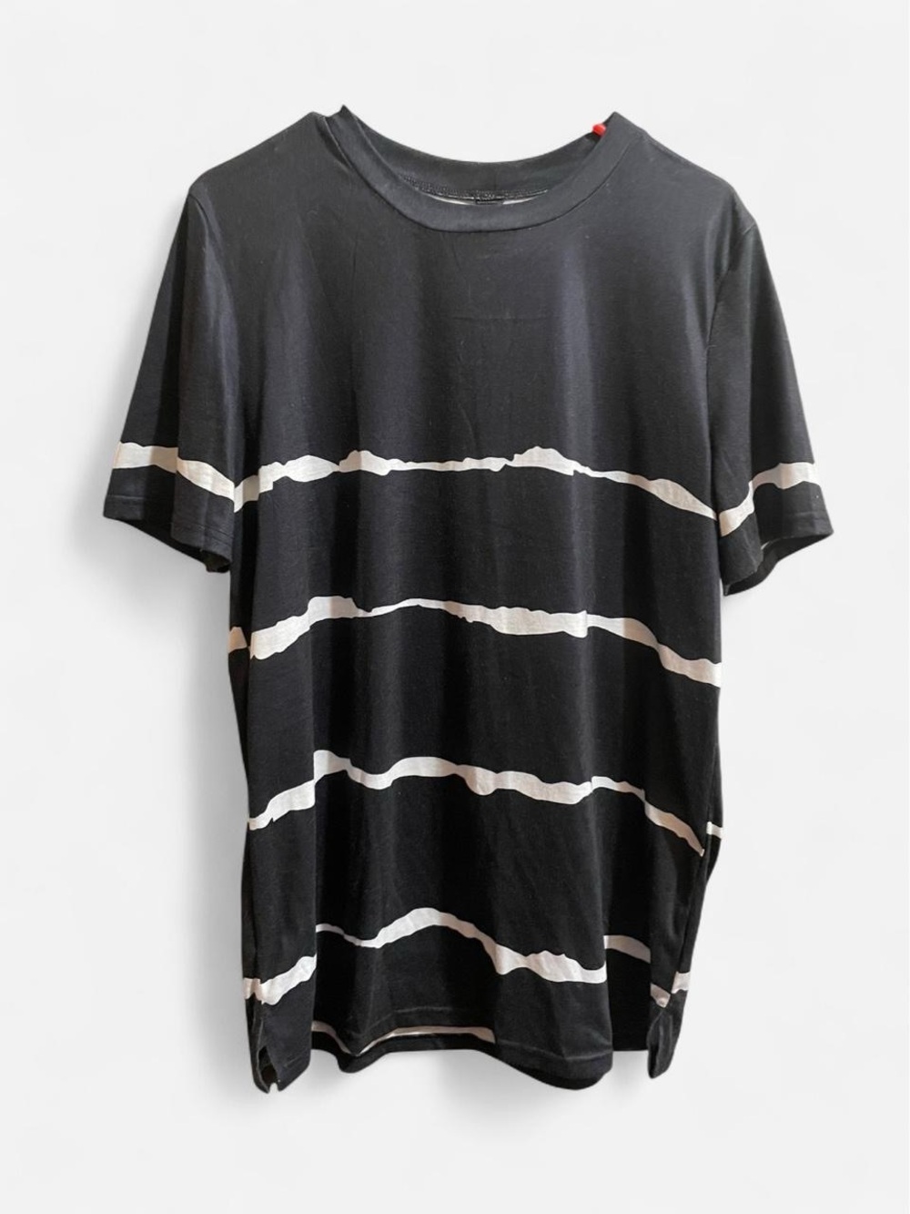 Women’s Black Oversized Short-Sleeve Tee with White Wave Stripes
